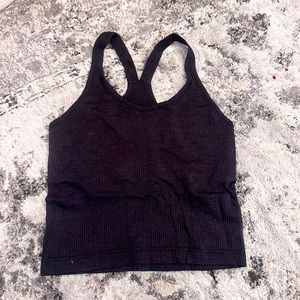 Black lululemon ebb to the street tank, cropped!